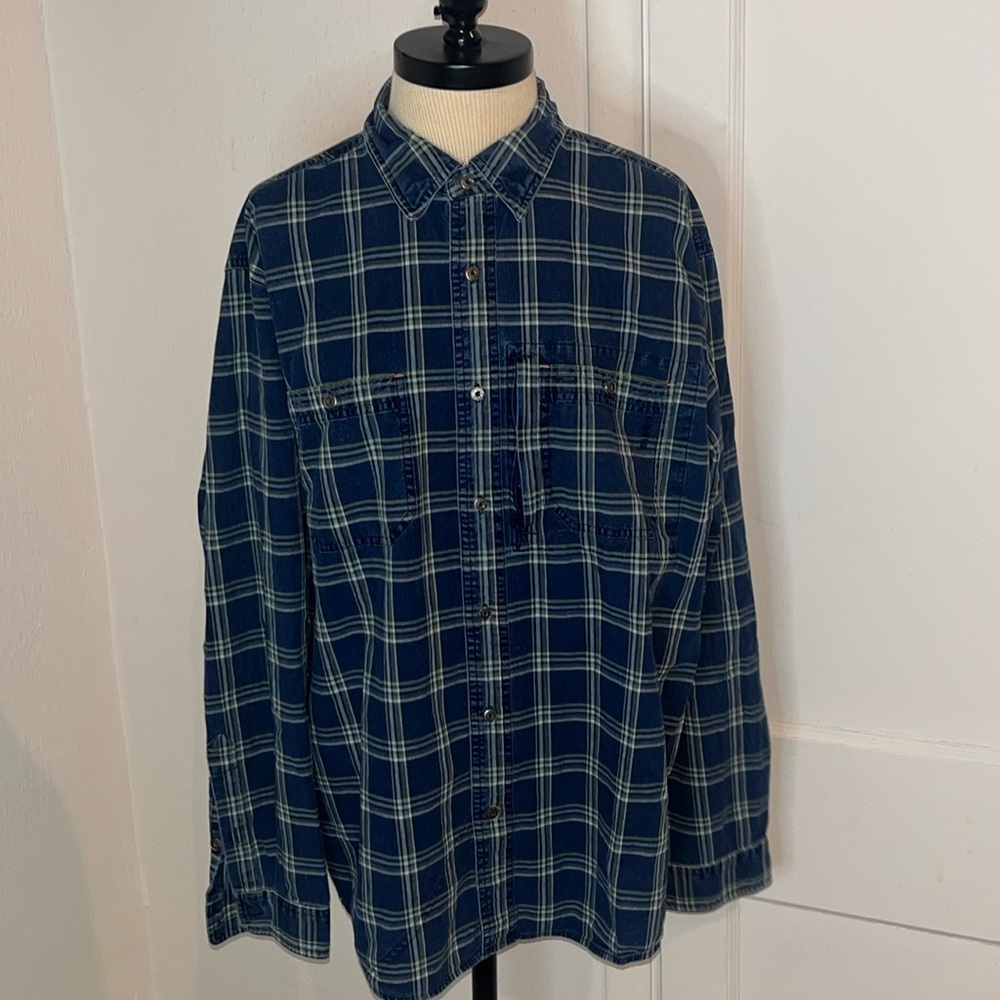 Orvis men’s  plaid button down denim shirt